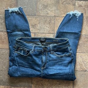 Judy Blue Skinny Fit Capri 13/31